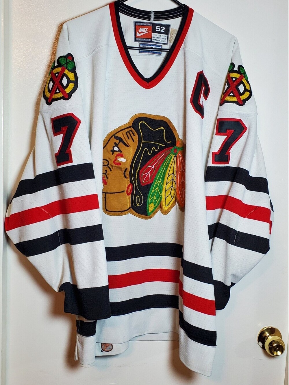 VTG 90s NHL CHICAGO BLACKHAWKS CHRIS CHELIOS #7 NIKE HOCKEY JERSEY SIZE 52 WHITE